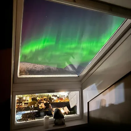Cozy With Two Bedrooms And Beautiful View * Tromso