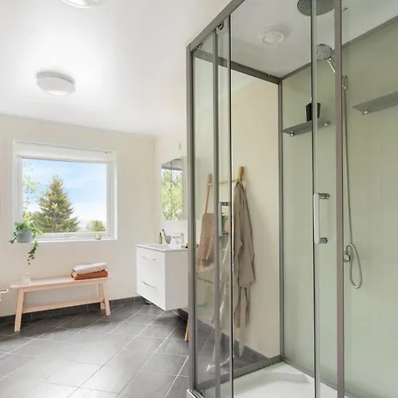 Comfort With Two Bedrooms And Beautiful View!! トロムソ