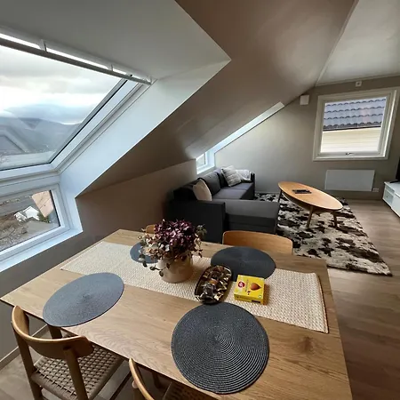Comfort With Two Bedrooms And Beautiful View!! *