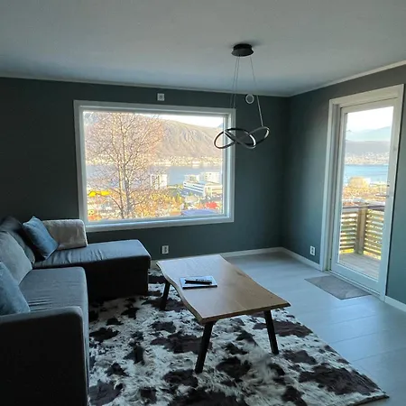 Comfort With Two Bedrooms And Beautiful View!! Lägenhet