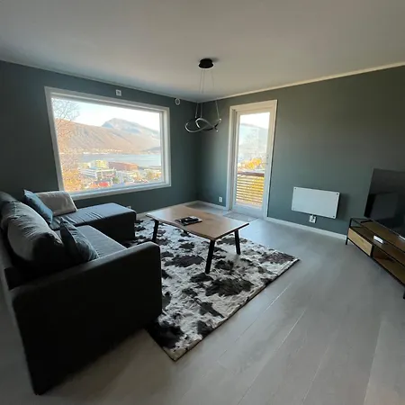 Comfort With Two Bedrooms And Beautiful View!!