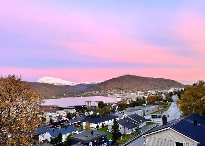 Comfort With Two Bedrooms And Beautiful View!! *